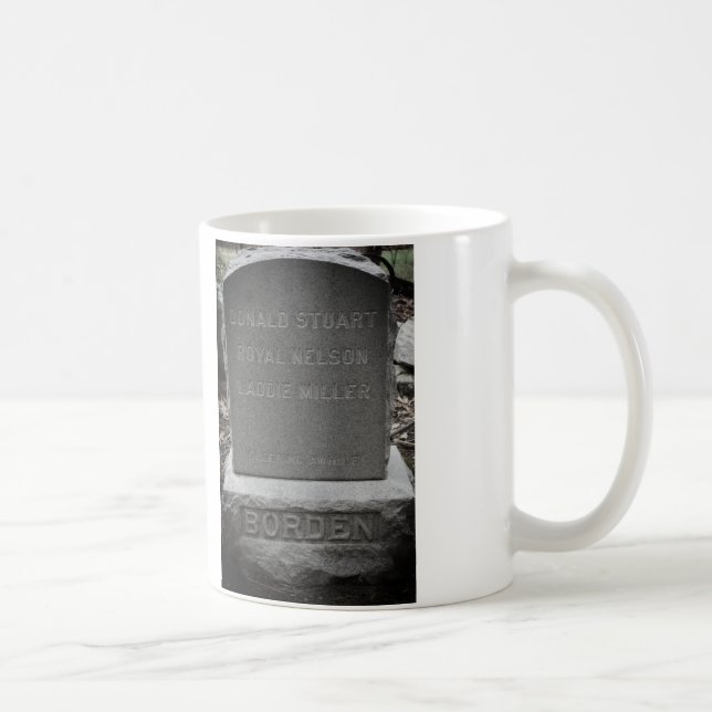 Caneca De Café Lizzie Borden Dogs Gravestone - "Dormindo enquanto (Direita)
