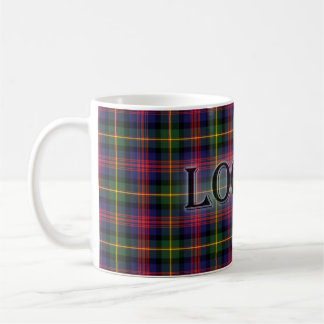 Caneca De Café Logan Tartan com o Sobrenome