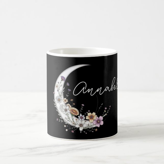 Caneca De Café Lua Crescente Floral Nome Personalizado em Preto (Centro)
