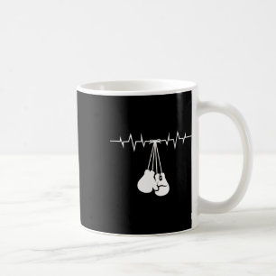 Caneca De Café Luvas Brancas A Boxing Presas Na Taxa De Coração A