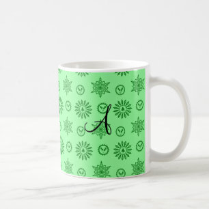 Caneca De Café Luz do monograma - o Natal verde stars flocos de