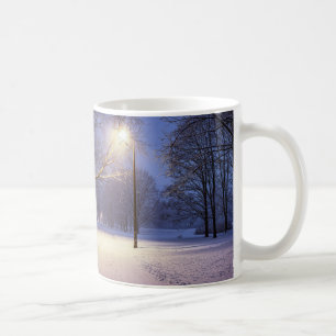 Caneca De Café Luzes de rua e cobertas de neve