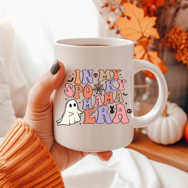CANECA DE CAFÉ MÃE DE HALLOWEEN NA MINHA ESPOSA ERA (IN MY SPOOKY MAMA ERA GROOVY HALLOWEEN  perfect gift for your favorite new mom-to-be or for Mother's)