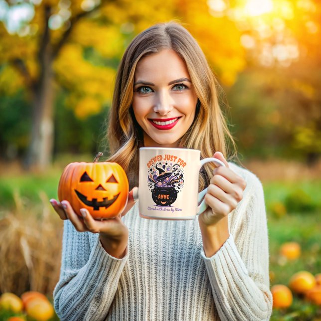Caneca De Café Mágica de Breve Mágica do Halloween - Nome Persona (Criador carregado)