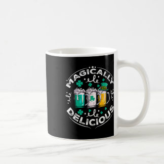 Caneca De Café Magicamente Delicioso Dia de São Patrício Bebendo