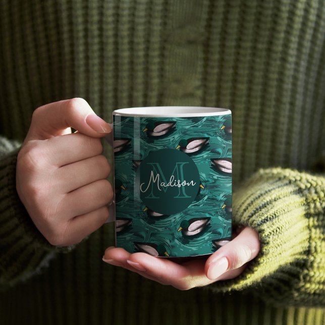 Caneca De Café Mallards Nadando no Padrão de Água (Mallards in the water mug with monogram)