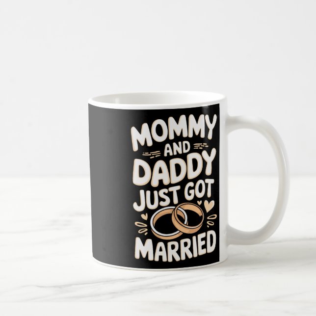Caneca De Café Mamãe e Papai acabaram de se casar  (Direita)
