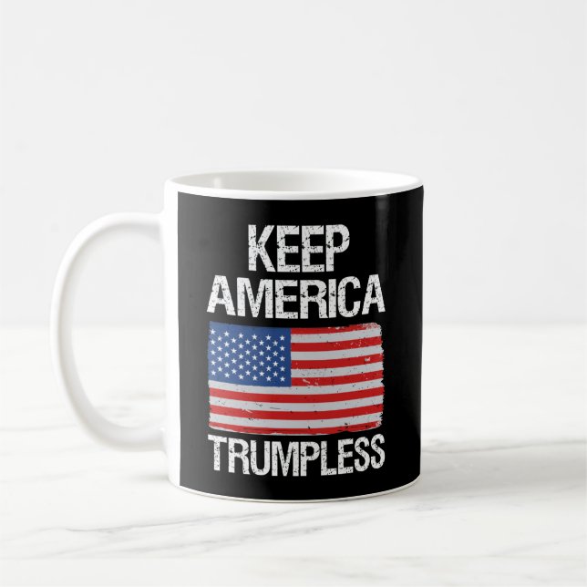 Caneca De Café Mantenha a América Trumpless III (Esquerda)