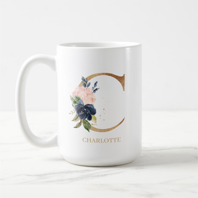 Caneca De Café Marinho Blush Floral Monograma - Letra "C" Persona (Esquerda)