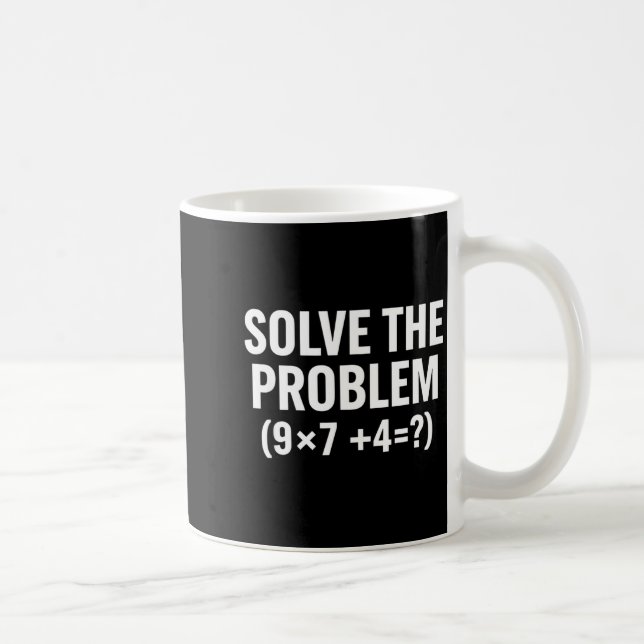 Caneca De Café Matemática Resolva o Problema (9x7+4=_) Matemática (Direita)