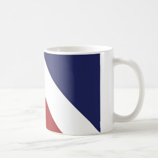 Caneca de café máxima vermelha da bandeira