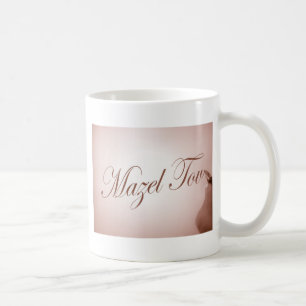 Caneca De Café Mazel Tov na escrita da caligrafia no tom do sepia
