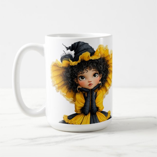 CANECA DE CAFÉ MENINA AMARELA E PRETA COM TEMA DE HALLOWEEN (Esquerda)