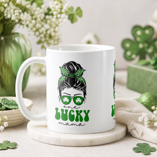 Caneca De Café Menina de 1º Aniversário Lucky One com Coque Desar (Messy Bun Lucky One 1st Birthday Girl Coffee Mug)