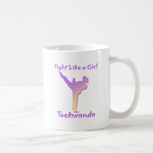 Caneca De Café Menina de Taekwondo (Direita)