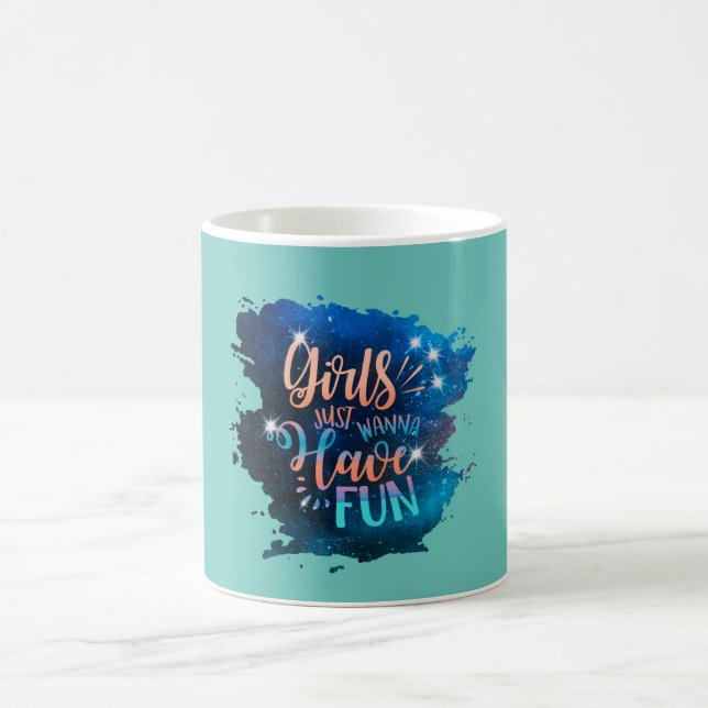 Caneca De Café Meninas só querem se divertir (Centro)