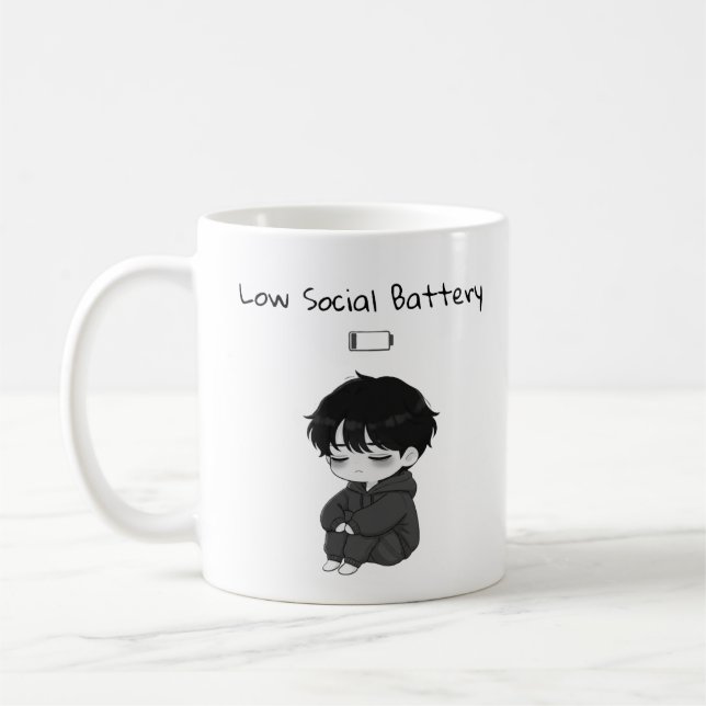 Caneca De Café Menino Chibi Relatável com Bateria Social Baixa (Esquerda)