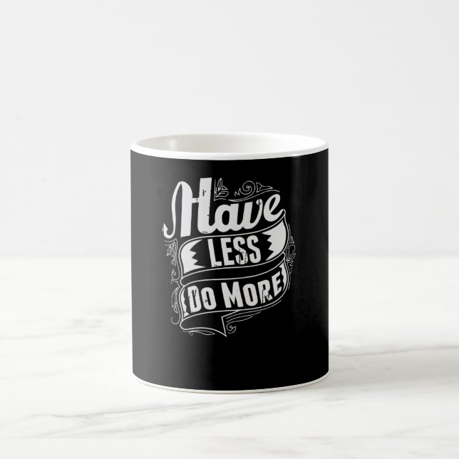 Caneca De Café Menos fazer mais (Centro)