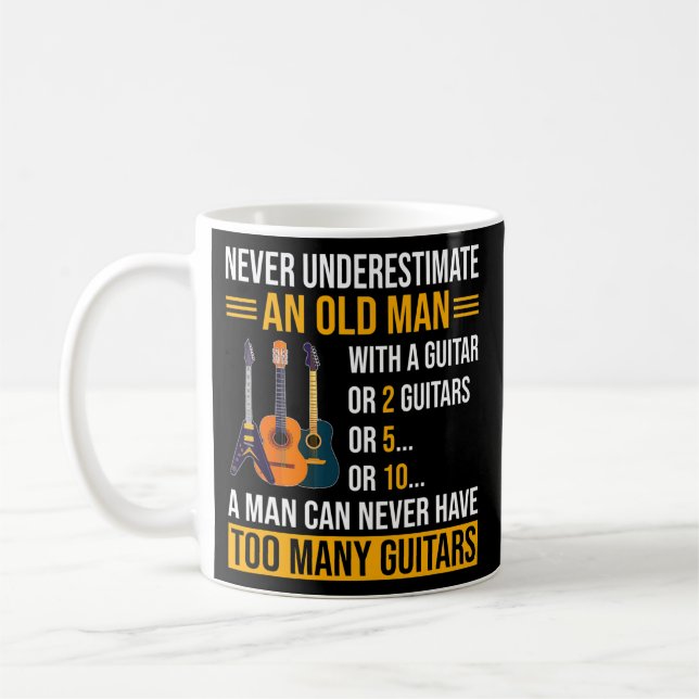 Caneca De Café Mens Nunca Subestimam Um Velho Com Violão (Esquerda)