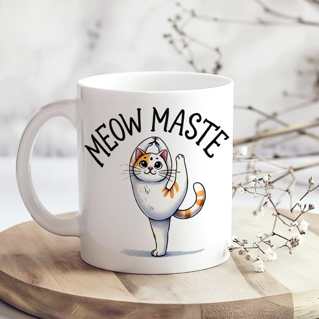 Caneca De Café "Meow Maste" Engraçado do Gato Lover ("Meow Maste" Funny Cat Lover's Coffee Mug on a boho kitchen table with tiny flowers)
