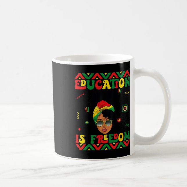 Caneca De Café Mês da História Negra Educação É Liberdade Profess (Direita)