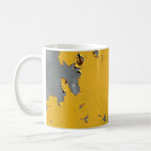 Caneca De Café Metal amarelo rachado: textura suja.