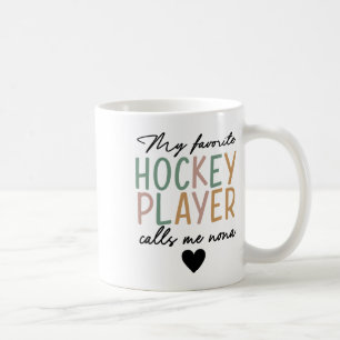 Caneca De Café Meu jogador de hóquei favorito me chama de Nona Vi