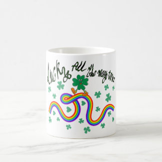 Caneca De Café Mikitiez rua verde-trevo irlandês.