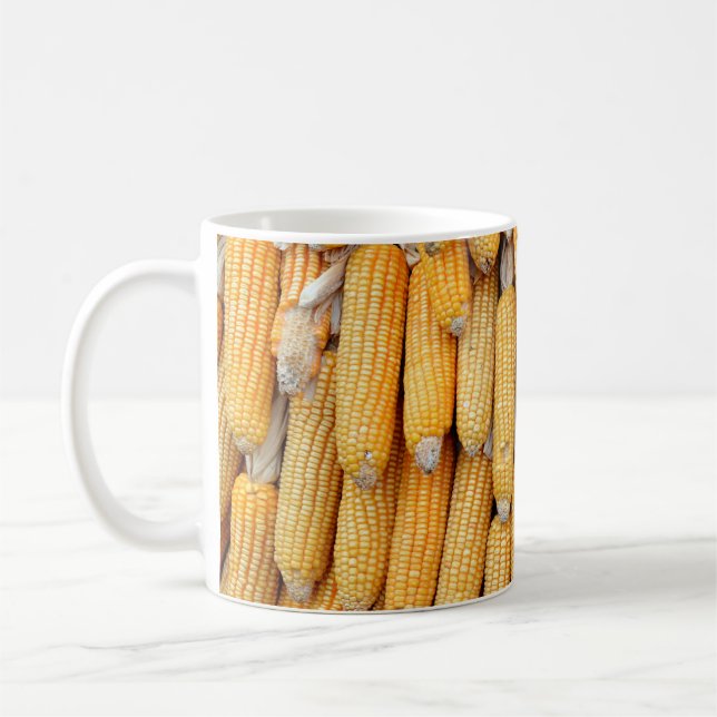 Caneca De Café Milho seco que foi empilhado. (Esquerda)