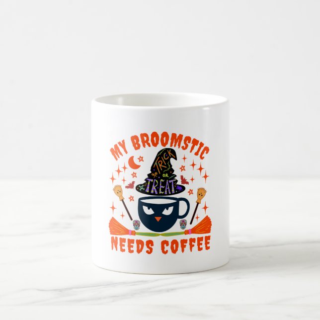 Caneca De Café Minha Vassoura Precisa de Café (Centro)