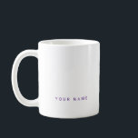 Caneca De Café Minimalista Moderno Nome Personalizado, Texto e Fo<br><div class="desc">Caneca Personalizada na moda com texto personalizado roxo moderno. Adicione sua própria foto,  ilustração ou qualquer elemento de design gráfico,  ou mantenha este visual elegante e minimalista. Qualquer fonte,  qualquer cor,  sem mínimo.</div>