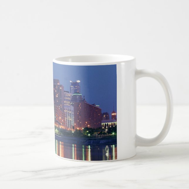 Caneca De Café Minneapolis Skyline à noite (Direita)
