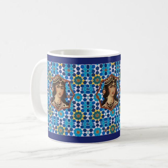 Caneca De Café Moça empoderada - Design divertida e inspiradora (Frente Esquerda)