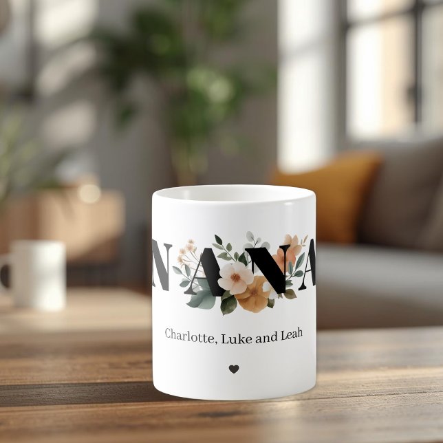 Caneca De Café Modern Personalized Nana Floral Gift (Criador carregado)