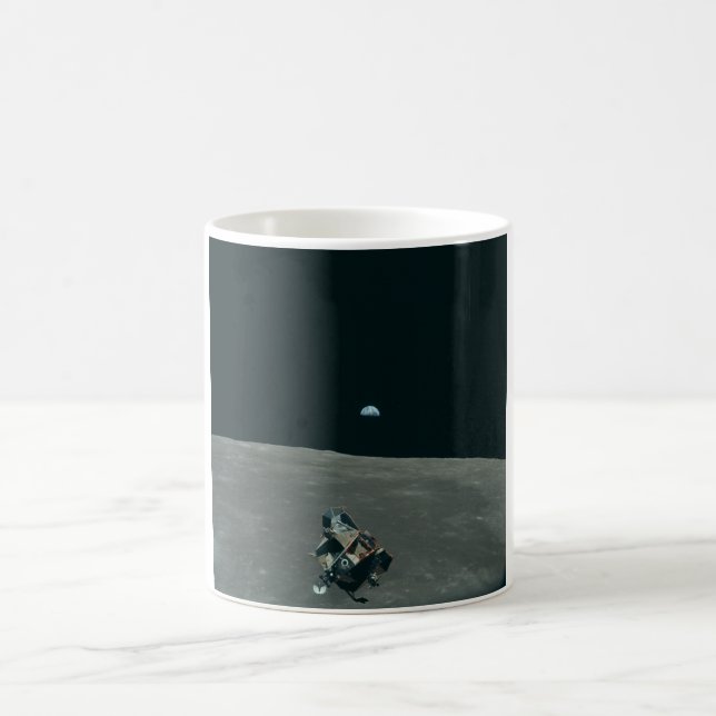 Caneca De Café Módulo Lunar Apollo e nascer da Terra sobre a Lua (Centro)