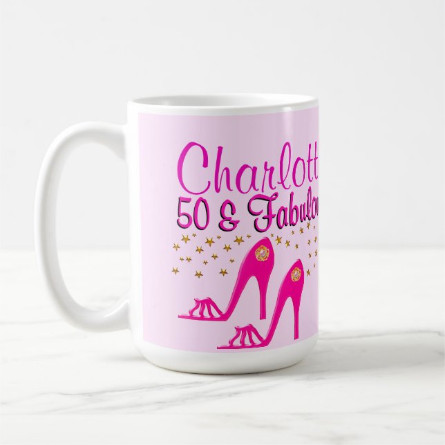 CANECA DE CAFÉ MOG DE CALÇADO DE RAINHA DE ANIVERSÁRIO PERSONALIZ (Esquerda)