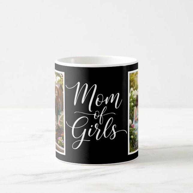 Caneca De Café Mom of Girls Elegant Modern Script 2 Photo Black (Centro)