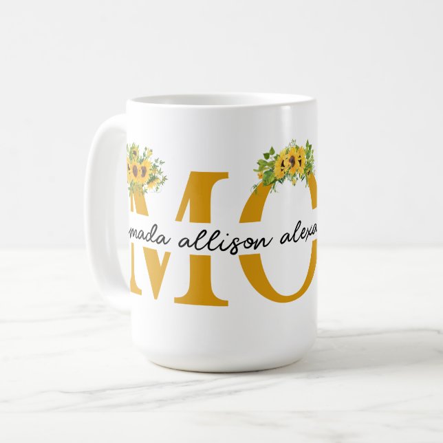 Caneca De Café MOM Sunflower personalizada com nomes para criança (Frente Esquerda)