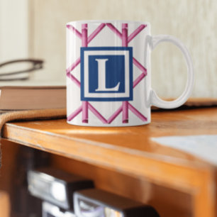 Caneca De Café Monograma com Padrão de Bambu em Treliça Rosa Eleg