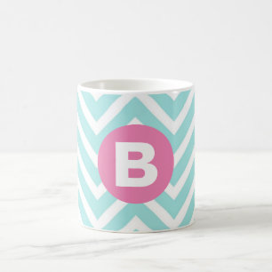 Caneca De Café Monograma Cor-de-Rosa Chevron Azul Claro na Moda