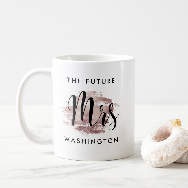 Caneca De Café Monograma de Casamento de Script Dourado da Sra. R (Com Donut)