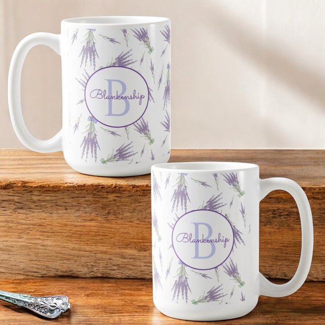Caneca De Café Monograma de conjuntos de flores de Lavanda seca (Monogram template mug design on both sides of handle.)