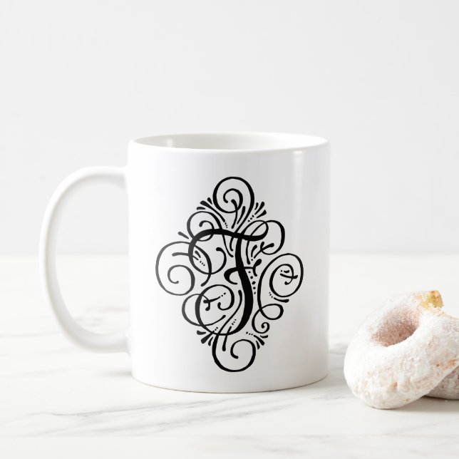 Caneca De Café Monograma de Enfeite Personalizado com Floreio (Com Donut)