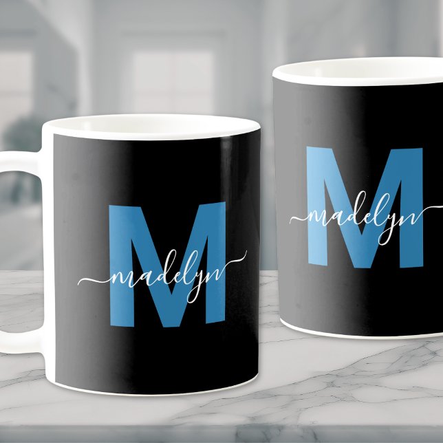 Caneca De Café Monograma de Nome Inicial Azul (Blue Initial Name Monogram Coffee Mug )