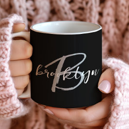 Caneca De Café Monograma de Script de Tendência Cinza Preta Branc