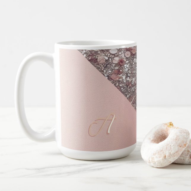 Caneca De Café Monograma Elegante em Rosa Dourado (Com Donut)