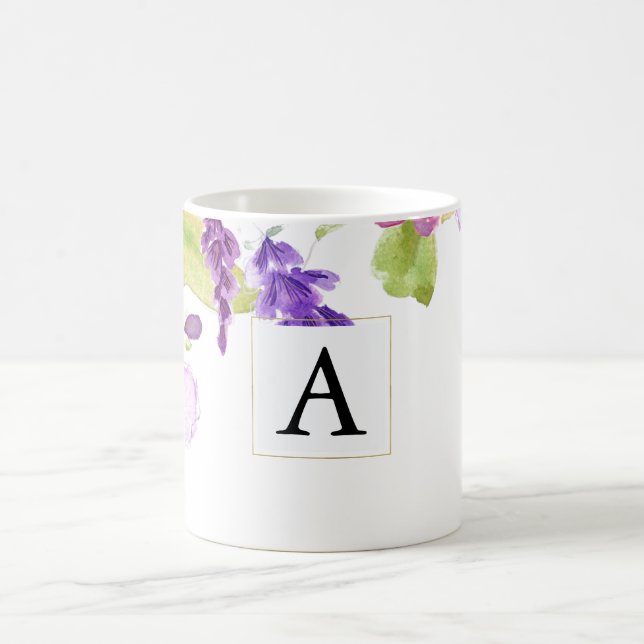 Caneca De Café Monograma floral da aguarela roxa bonito (Centro)