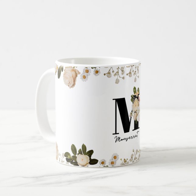 Caneca De Café Monograma "M" Floral Mug Inicial (Frente Esquerda)
