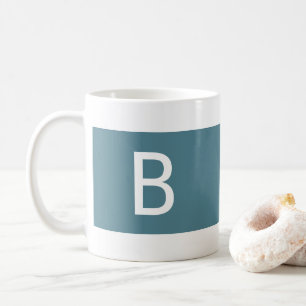 Caneca De Café Monograma Minimalista Moderno em Azul Turquesa e B