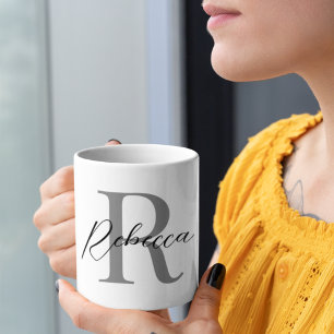 Caneca De Café Monograma Mínimo de Cinza e Preto Elegante